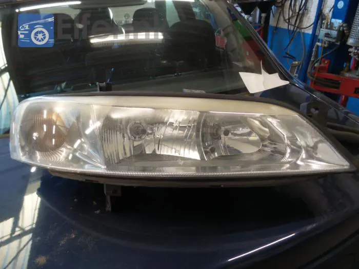 Headlight, right Opel Vectra